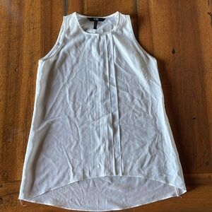 BCBG PARIS | white silky, pleated front top | xs